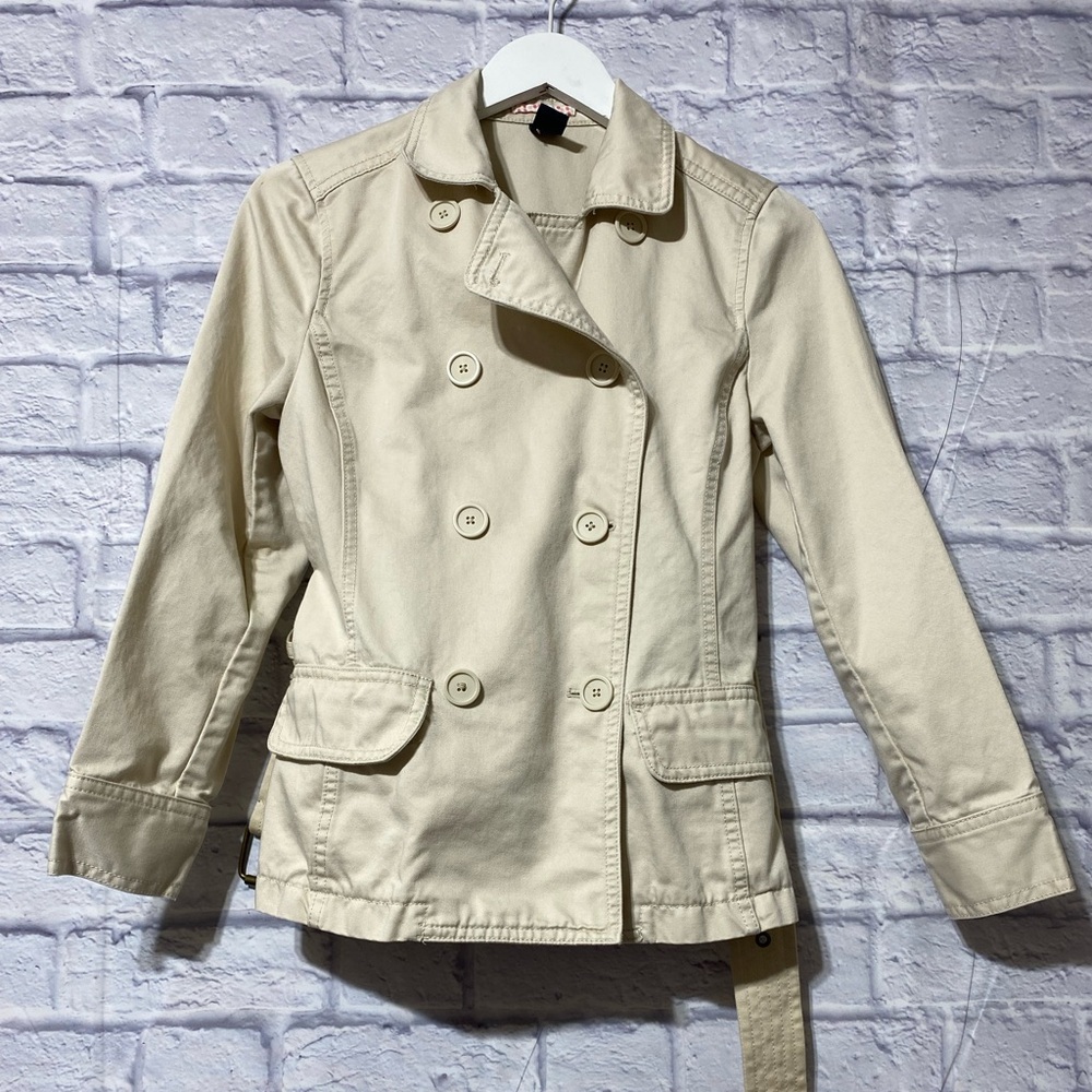 GAP cream jacket with belt included